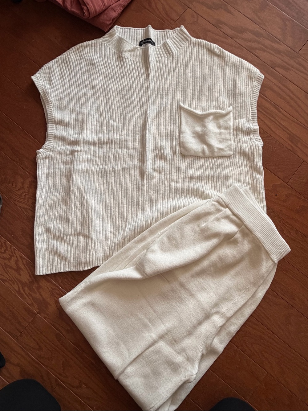 White Knit Sleeveless Top & Pants Set